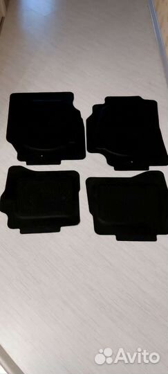 Новые рез. коврики Ниссан Альмера(оригинал-Польша)