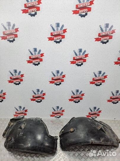 Подкрылок передний правый Mercedes Benz E Class