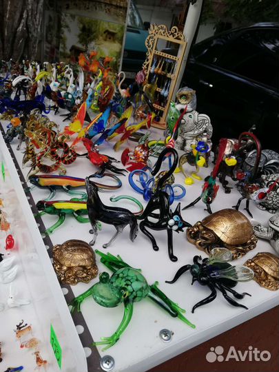 Калекционные фигурки из стекла