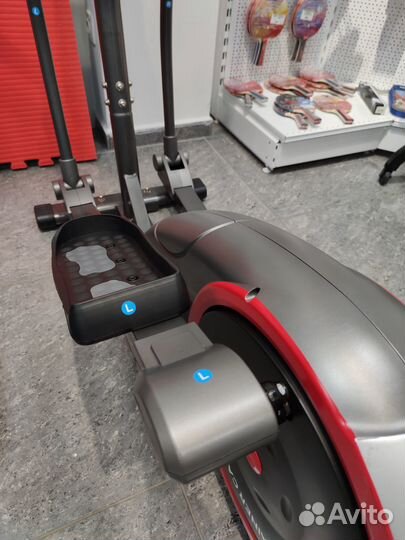 Эллиптический тренажер CardioPower Е250