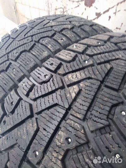 Pirelli Ice Zero 225/65 R17