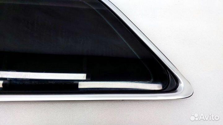 Стекло кузовное глухое левое Audi Q7 4M crec 2016