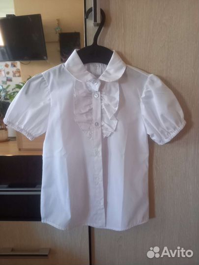 Новая парадная блузка р.122