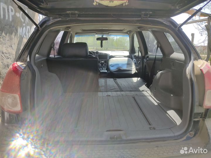 Toyota Matrix 1.8 AT, 2002, 150 000 км