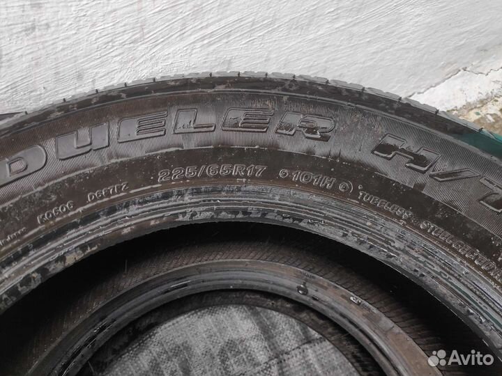Bridgestone Dueler H/T 225/65 R17