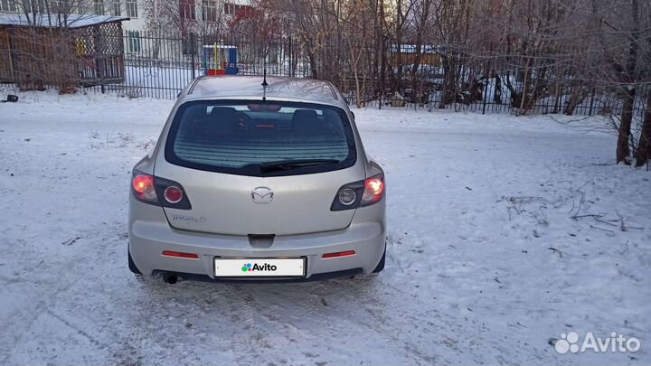 Mazda 3 1.6 МТ, 2007, битый, 320 000 км