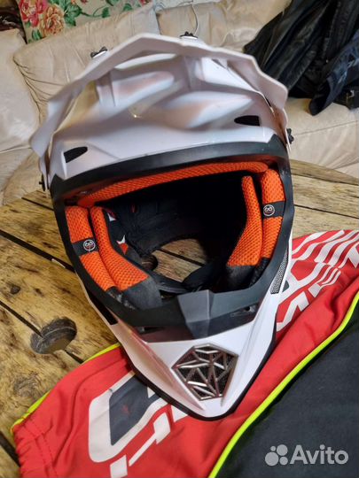 Кроссовый шлем LS2