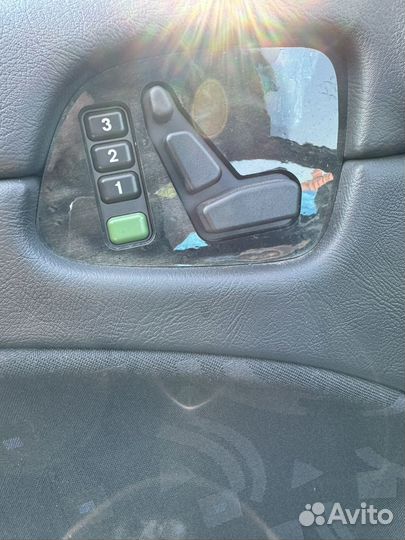 Дерево двери Мерседес 208. W208. Clk