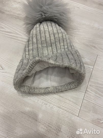 Зимняя шапка женская