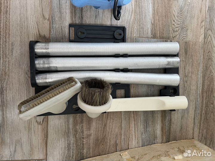 Пылесос шмель 4 1968 год, синий