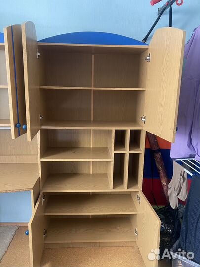 Гарнитур в детскую комнату