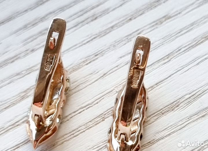 Золотые серьги 585 пробы