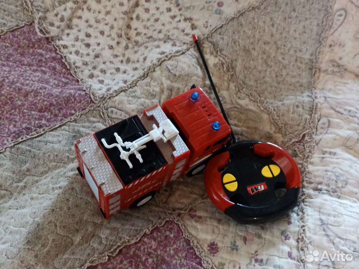 Машина пожарная (радиоуправляемая)