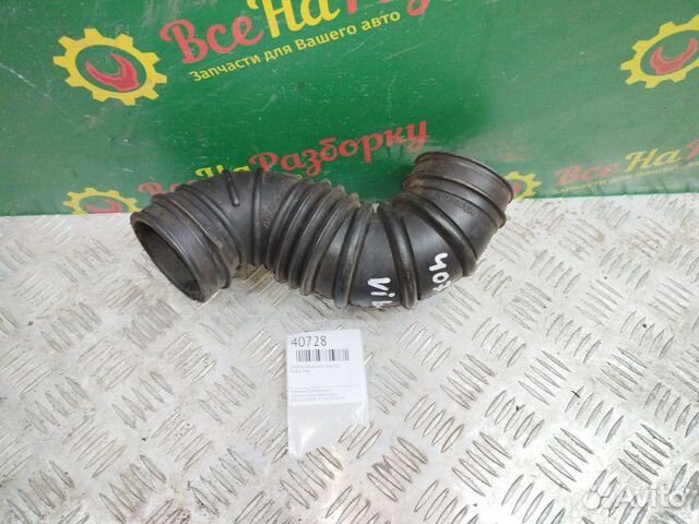 Патрубок воздушного фильтра Pontiac Vibe