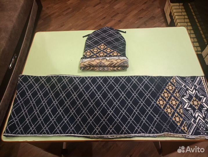 Шапка и шарф для мальчика 12-18 лет