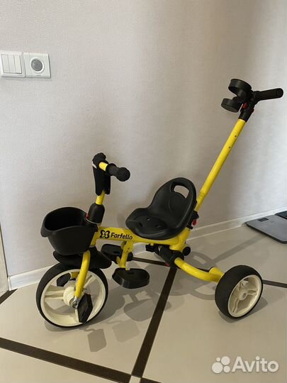 Детский трехколесный велосипед