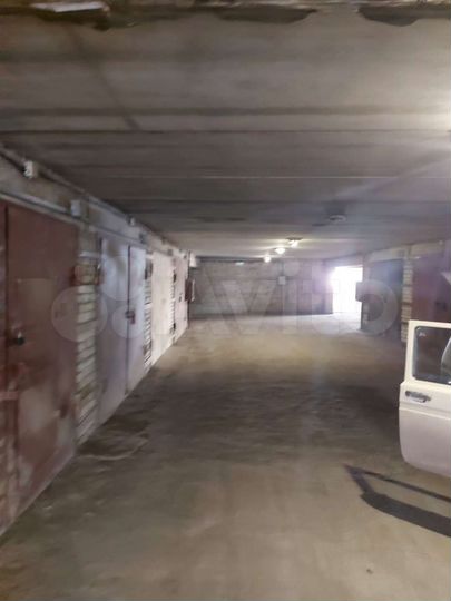 Машиноместо, 18 м²