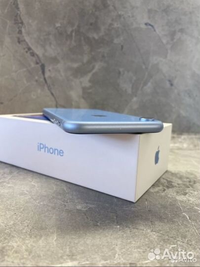 iPhone Xr, 128 ГБ