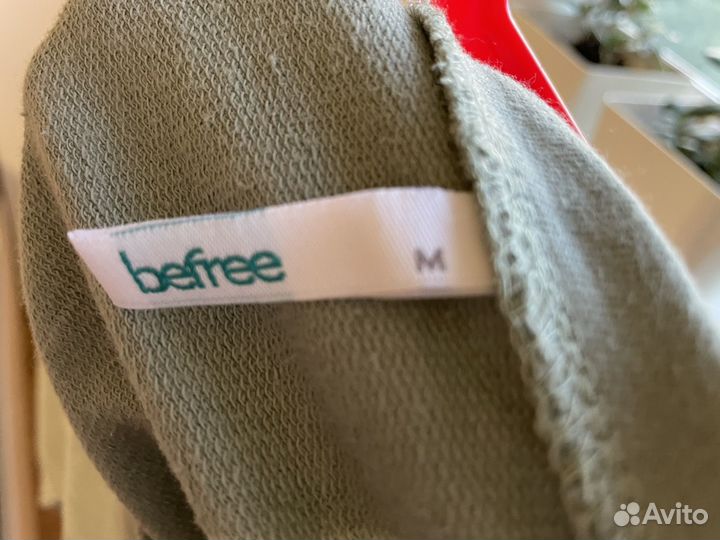 Свитшот женский Befree р.М