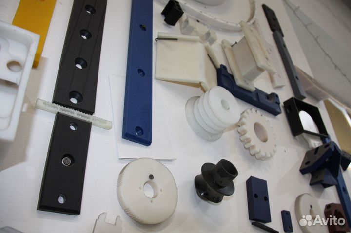 Втулки, шестеренки из капролона (полиамида-6)