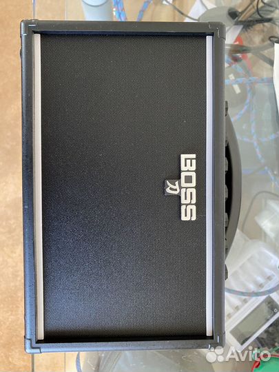 Комбоусилитель Boss Katana Mini акб в подарок