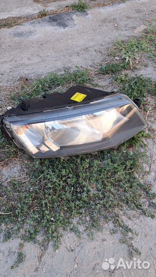 Фара передняя правая на skoda octavia a7