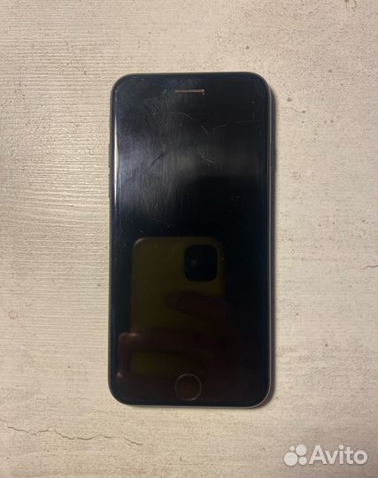 iPhone 7, 32 ГБ