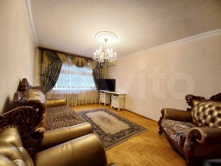 4-к. квартира, 99 м², 7/10 эт.