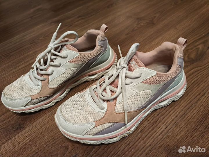 Кроссовки женские skechers 36,5 размер