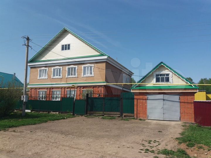 Дом 420 м² на участке 50 сот.