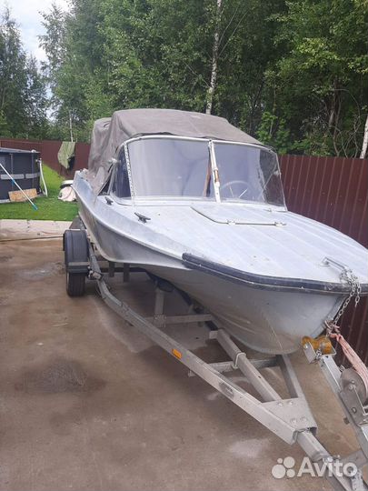 Лодка с мотором