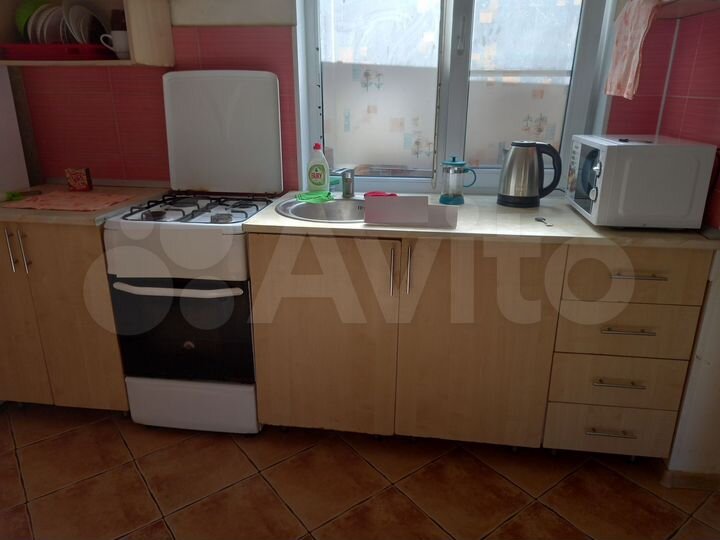 2-к. квартира, 46 м², 3/3 эт.