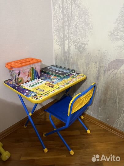 Детский стол и стул