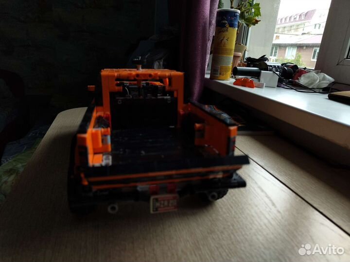 Lego Technic 42126. Ford raptor F-150