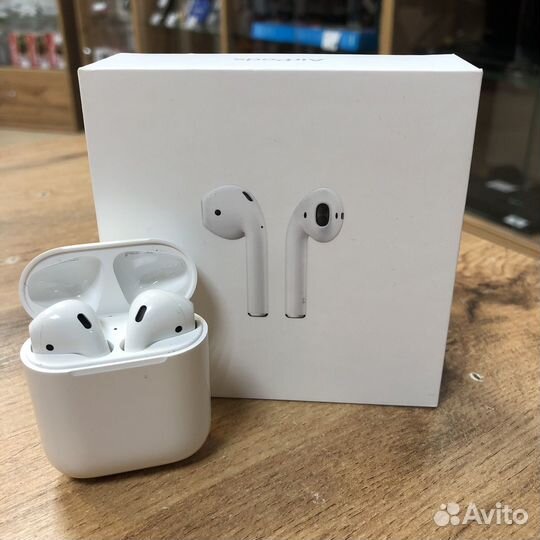 Беспроводные наушники apple airpods