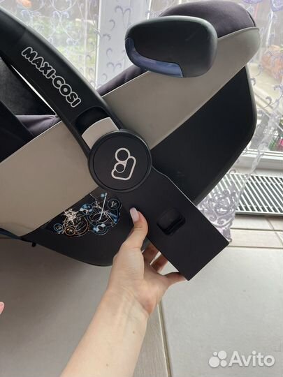 Автолюлька maxi cosi pebble с адаптерами