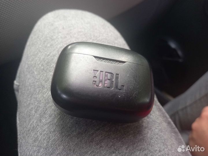 Беспроводные наушники jbl