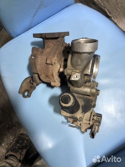 Правая турбина land cruiser 200, 2013г