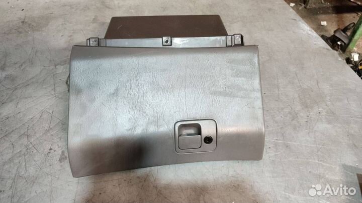 Бардачок Saab 9-5 2001