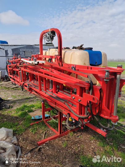 Опрыскиватель навесной 800