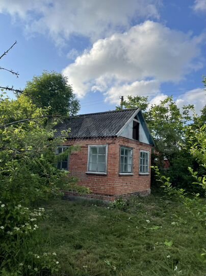 Дом 23 м² на участке 5 сот.