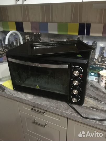 Электрическая мини-печь (духовка) “Leran” (б/у)