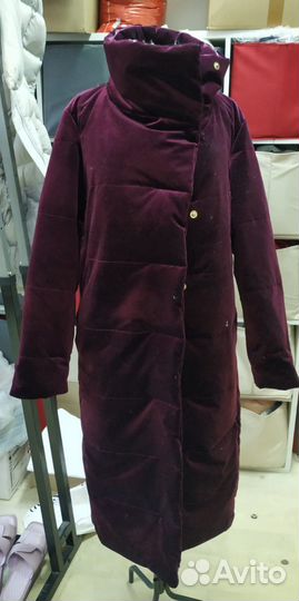 Пуховики бархатные новые