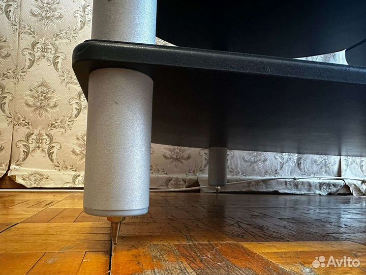 Тумба под телевизор