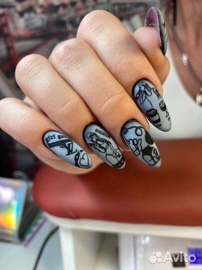 Мастер маникюра и педикюра