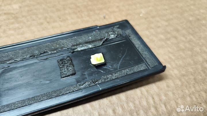 Накладка правой передней двери Toyota Prado 150