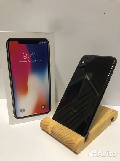 iPhone X, 64 ГБ