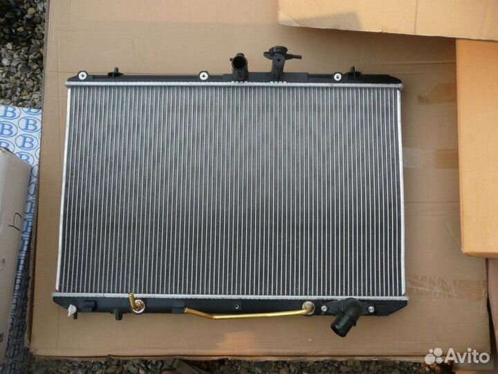 Радиатор Toyota Highlander