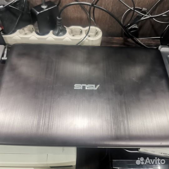Ноутбук asus