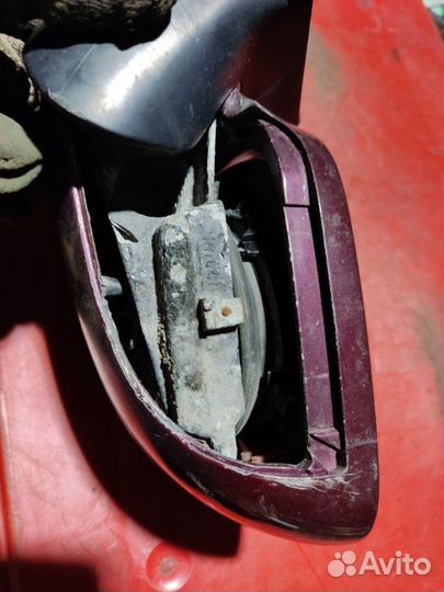 Зеркало правое Audi A6 седан ALF 2.4I 1998